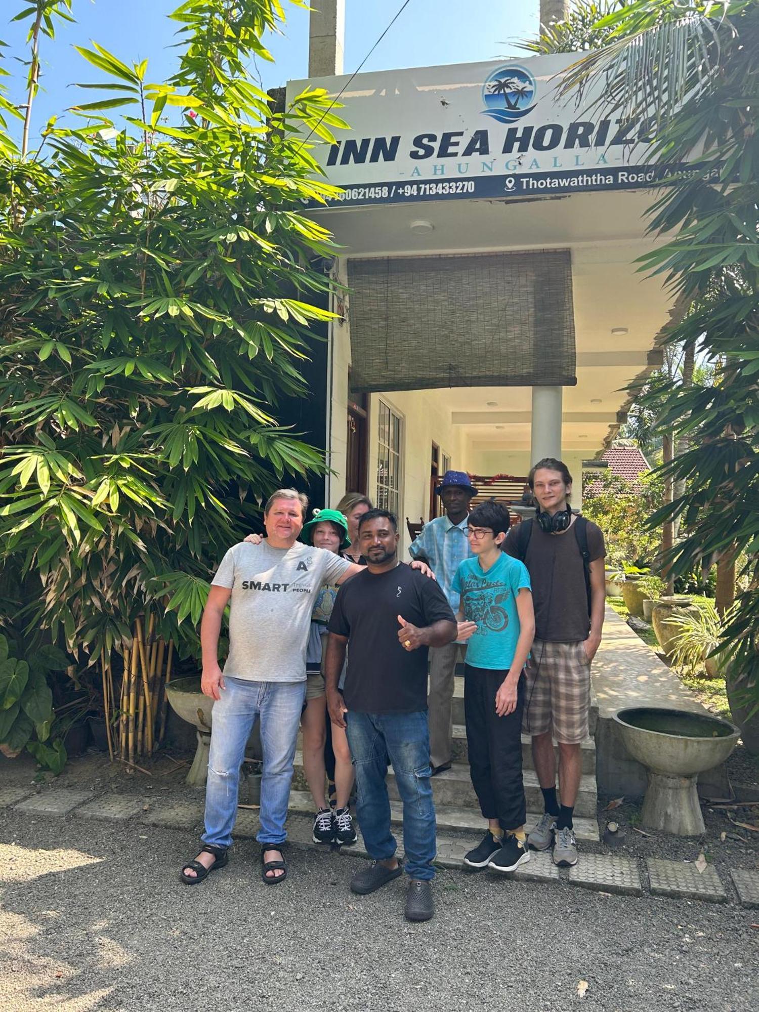 Inn Sea Horizon 亚洪加拉 外观 照片